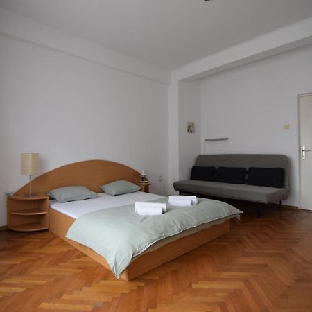 Resedinta Lui Calin - Downtown Park Cismigiu Apartamento Bucareste Exterior foto